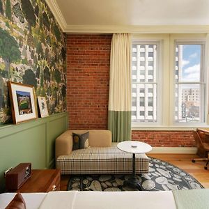 King Room Mobility accessible
